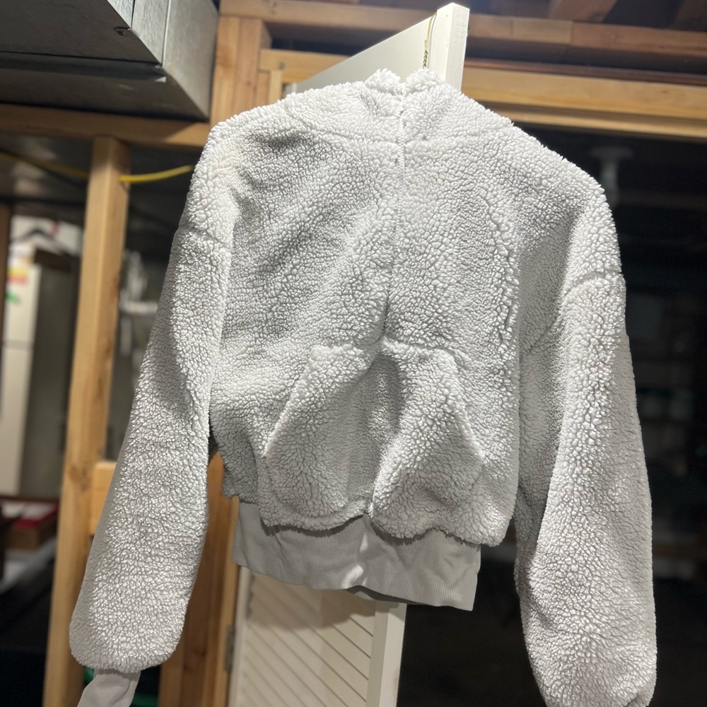 ALO Women's Cozy White Sherpa Quarter Zip NWOT